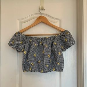 Over the shoulder gingham crop top